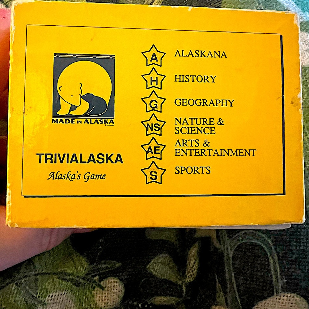 Alaska Trivia Game Master Edition - Picture 2 of 4